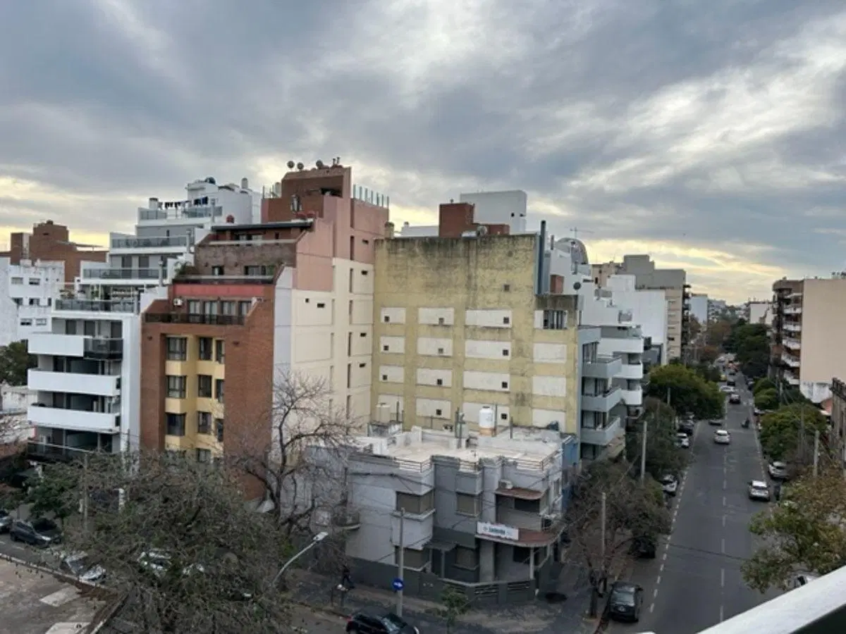 EXCELENTE DEPARTAMENTO EXTERNO EN EL CORAZON DE GRAL PAZ 5