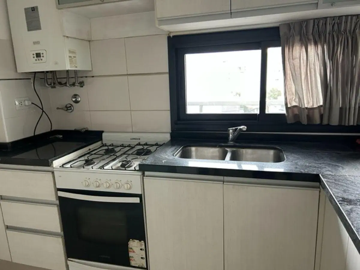 EXCELENTE DEPARTAMENTO EXTERNO EN EL CORAZON DE GRAL PAZ 8