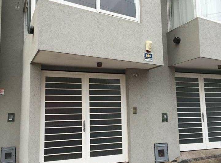 TRIPLEX EN VENTA en calle 29 y esquina 56