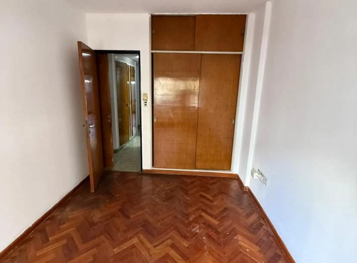 Departamento "tipo casa" para uso comercial o vivienda en alquiler 2