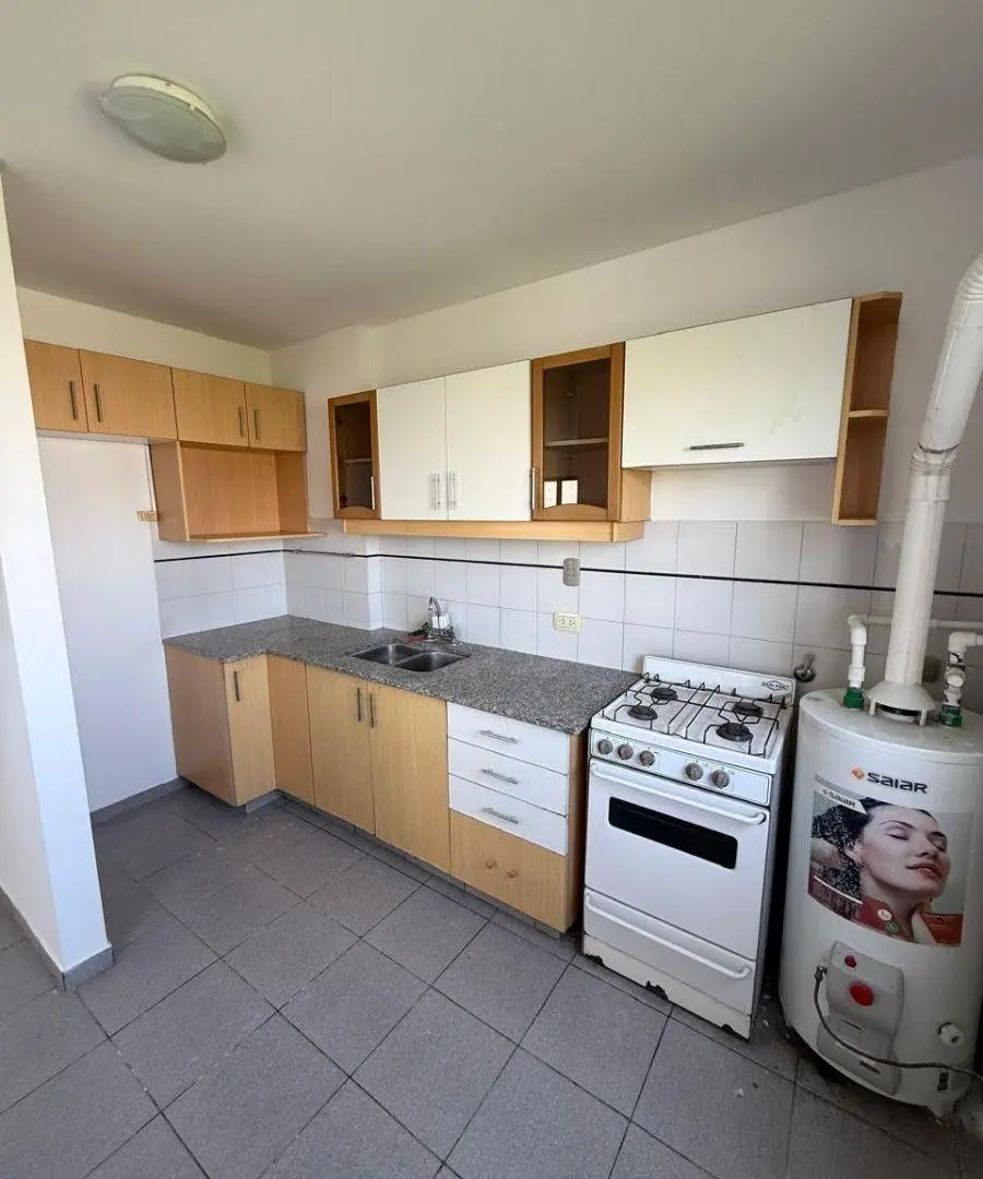 Departamento en VENTA calle 58 y esquina 14 - 2 dormitorios 4