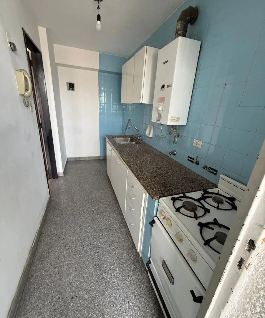 Departamento en ALQUILER calle 5 y esquina 55 - 1 dormitorio 5