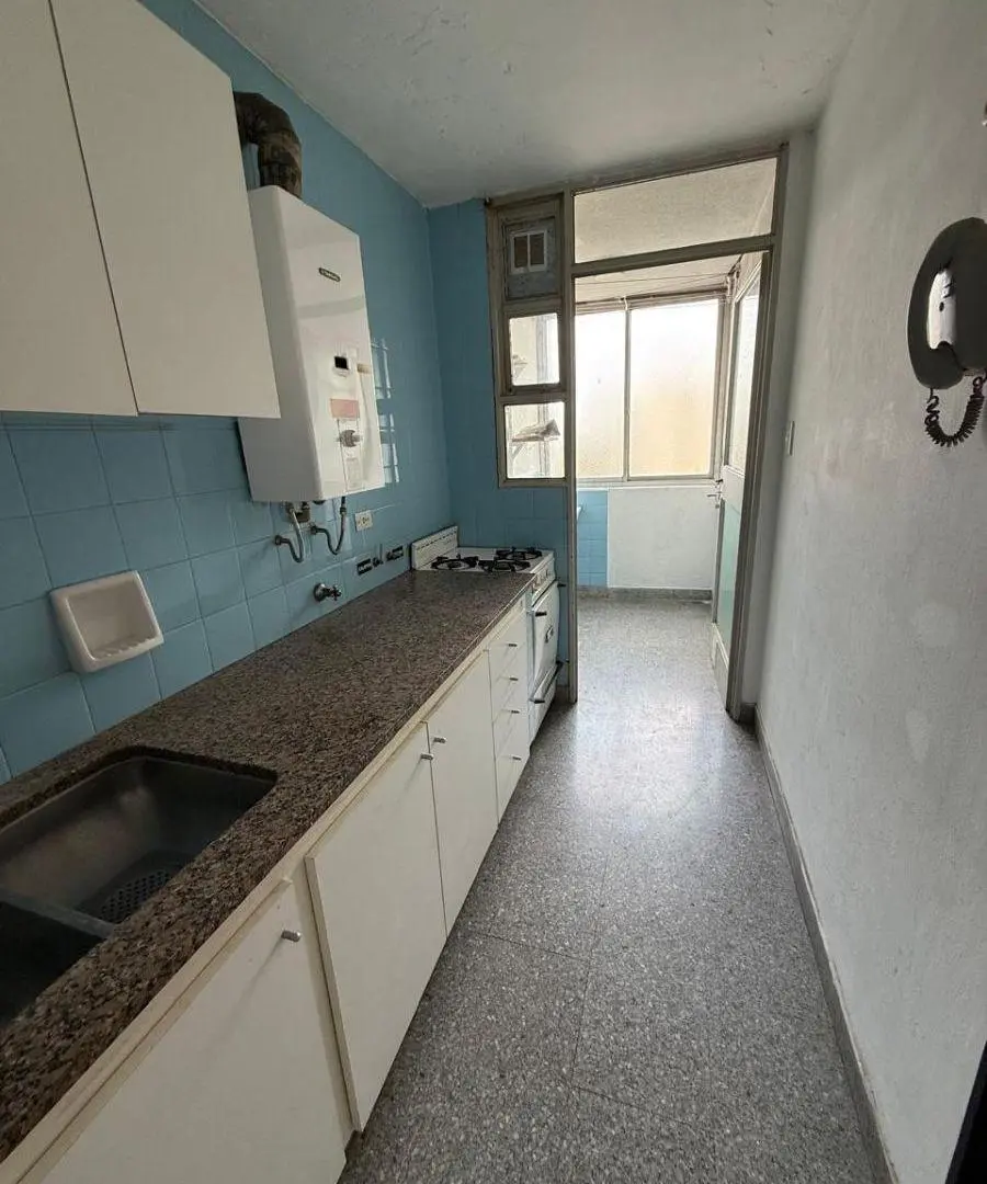 Departamento en ALQUILER calle 5 y esquina 55 - 1 dormitorio 3