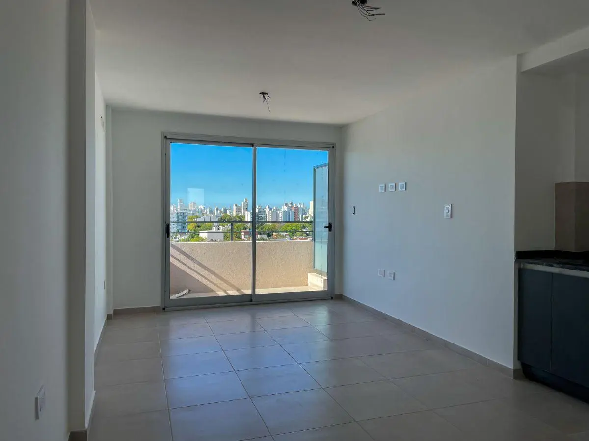 Monoambiente en ALQUILER calle 19 entre 61 y 62 3
