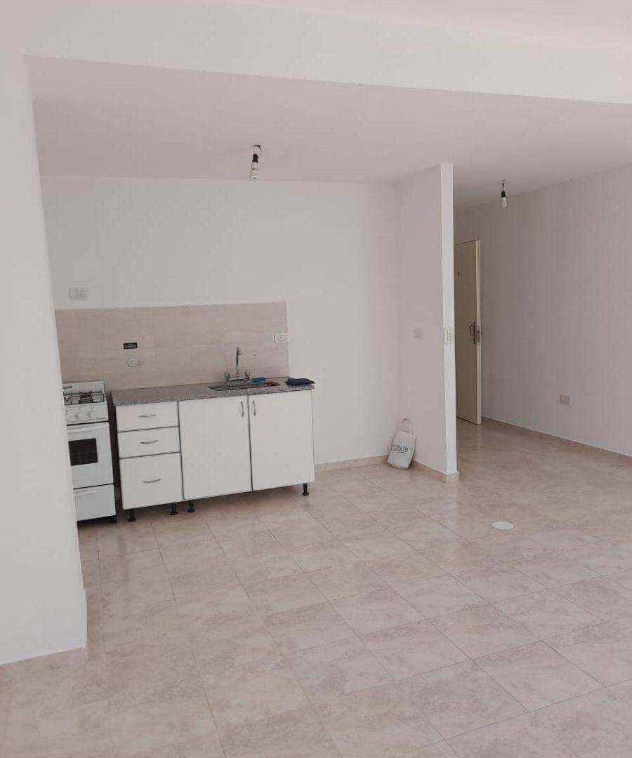 Monoambiente en VENTA en calle 14 entre 64 y 65