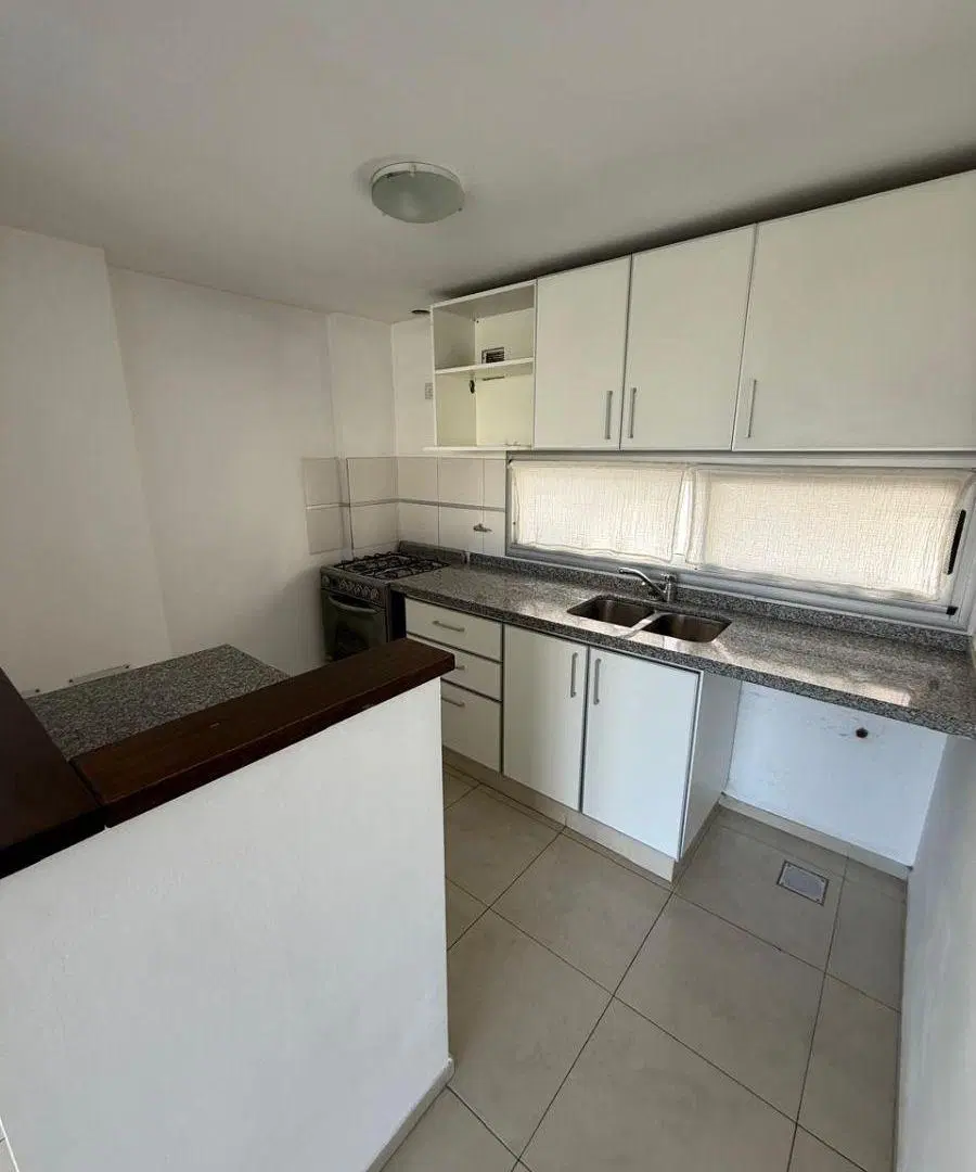 Departamento en ALQUILER en calle 38 entre 8 y 9 - 2 DORMITORIOS 2