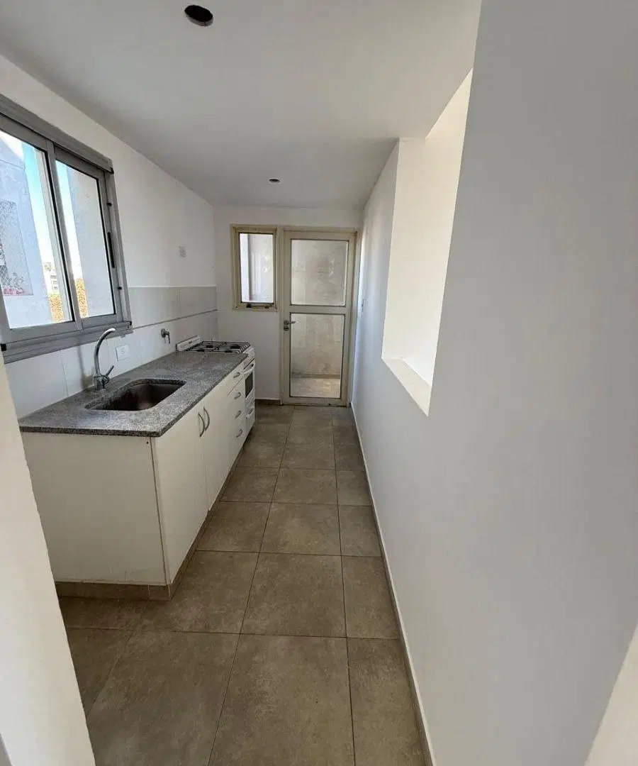 Departamento en ALQUILER en calle 51 entre 21 y 22 - 1 dormitorio 1
