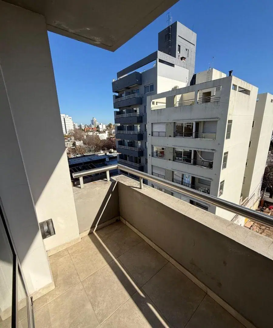 Departamento en ALQUILER en calle 51 entre 21 y 22 - 1 dormitorio 2