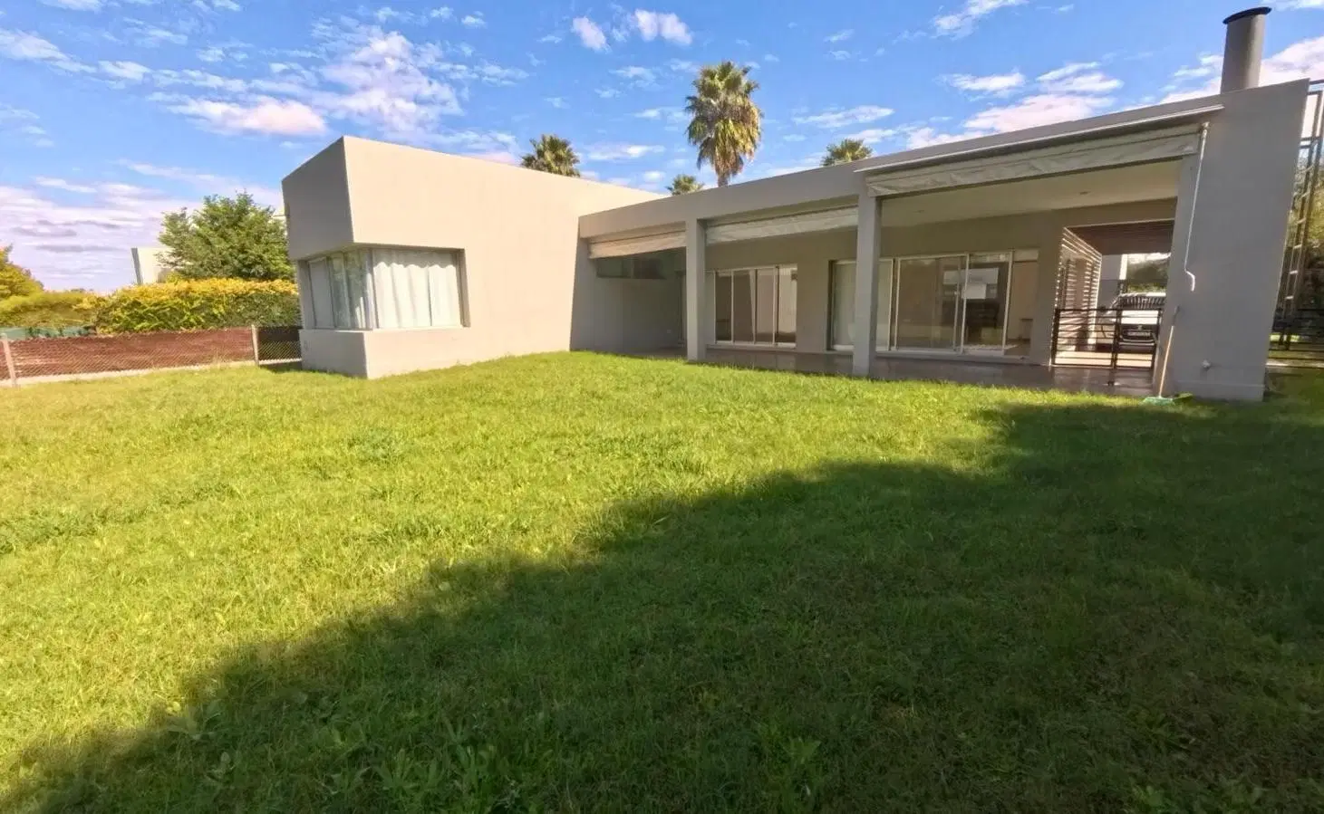 Casa en Miraflores (Funes Hills) 1