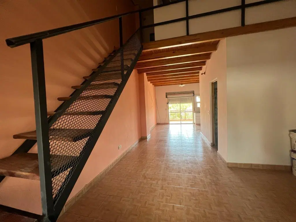 Departamento en Luis Agote 2