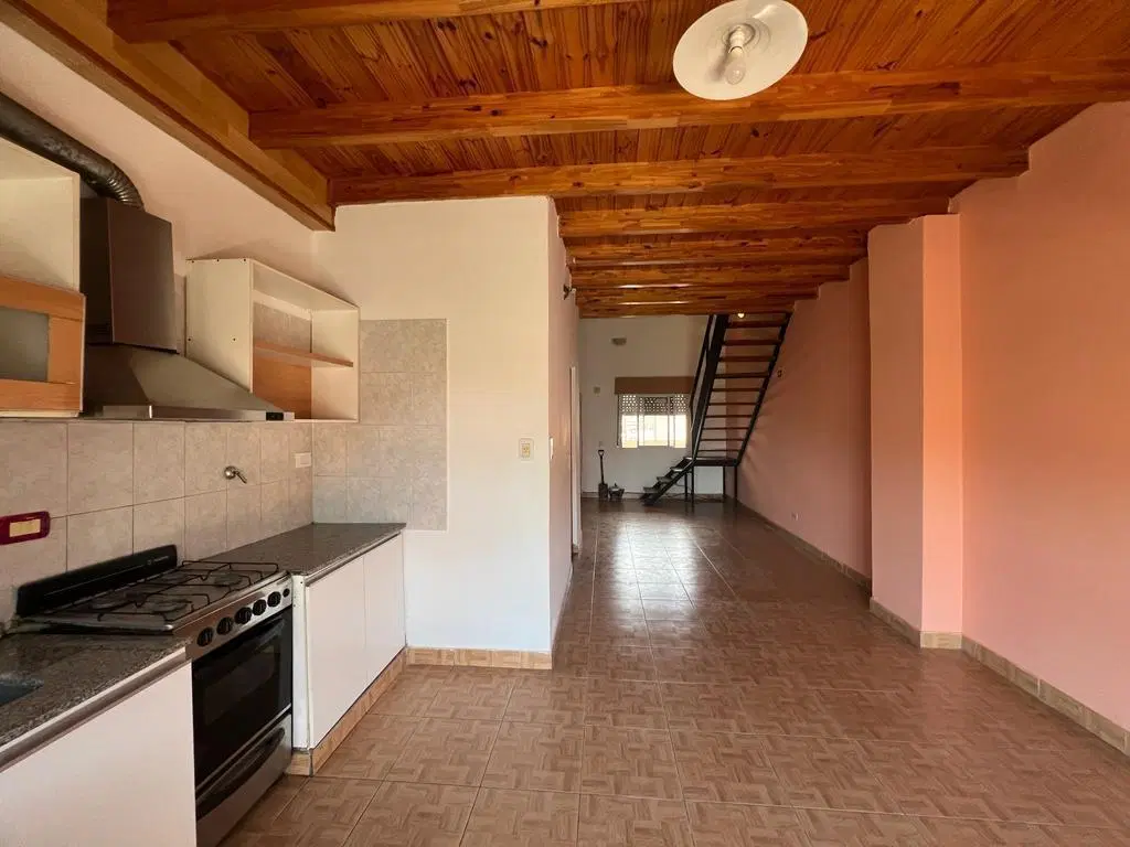 Departamento en Luis Agote 3