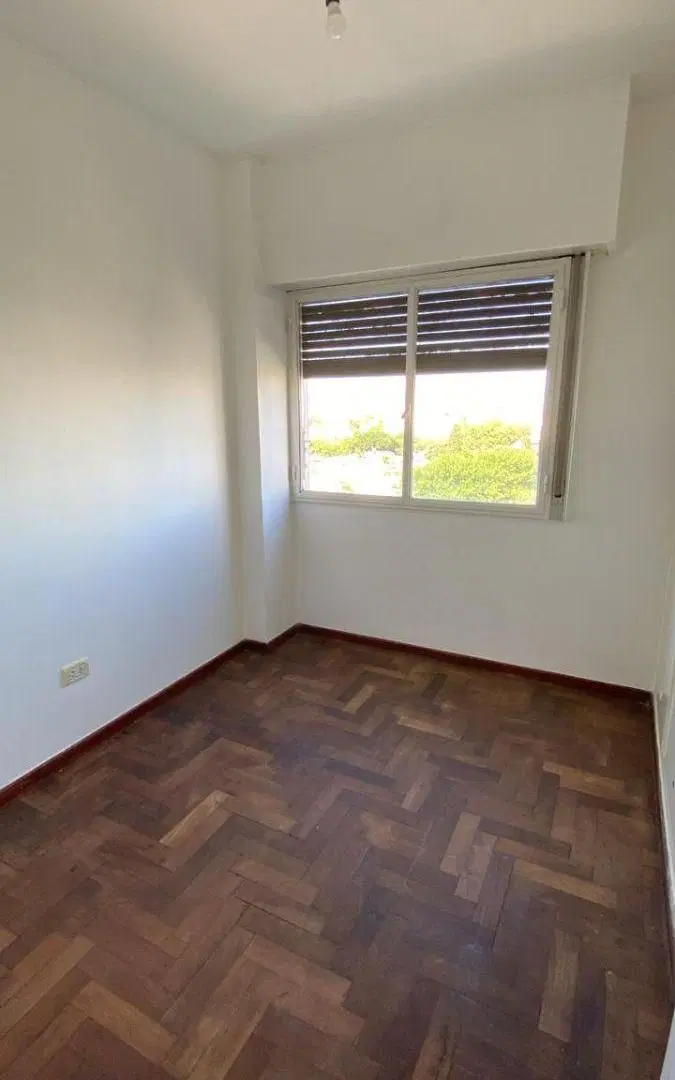 Alquiler Depto 3 Dormitorios con Balcón - 65 11 y 12 4
