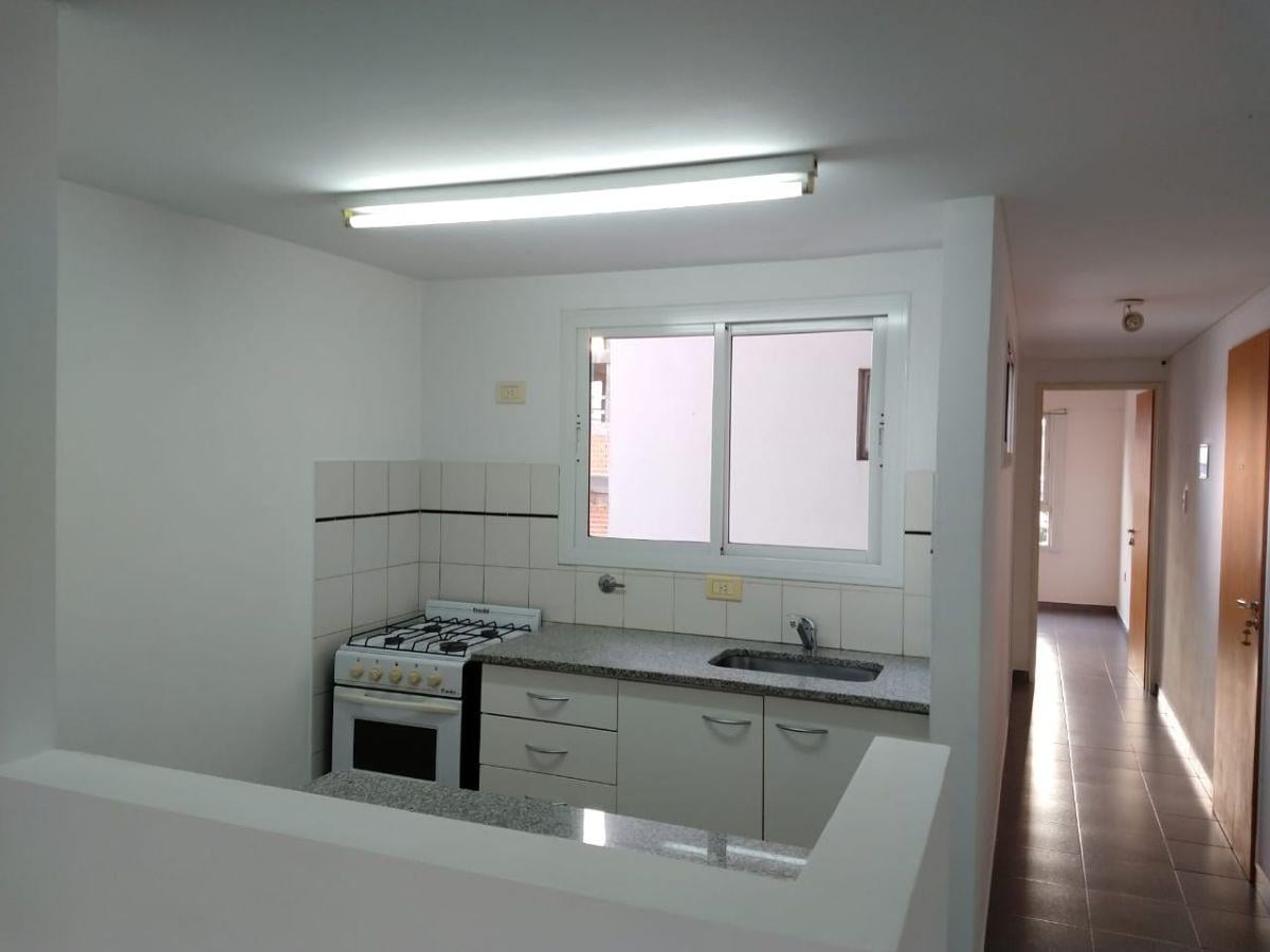 Foto de Alquiler Depto 1 Dorm + Balcón - 1 Y 57, imagen 3