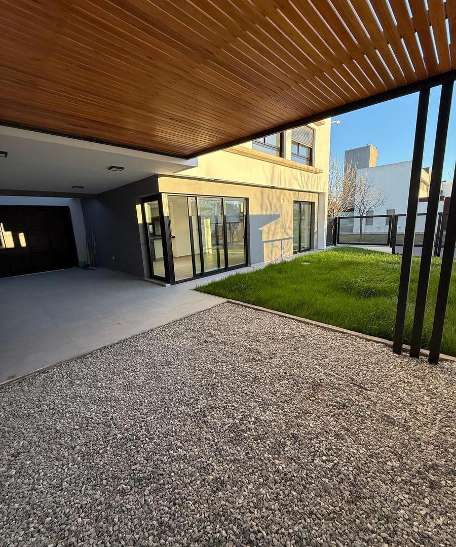 Duplex en Venta GreenVille 2 Esquina