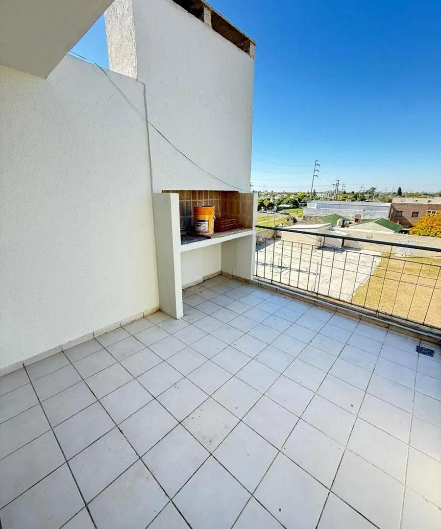 Departamento en Venta 1 dorm en Barrio Jardín con Cochera, Terraza y Pileta 4