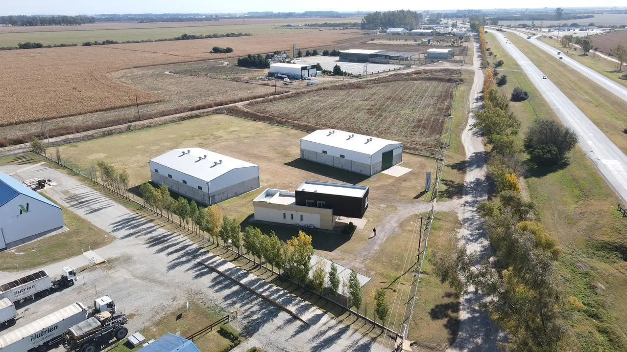Venta Nave industrial en pilar sobre Autopista Córdoba - Rosario 4