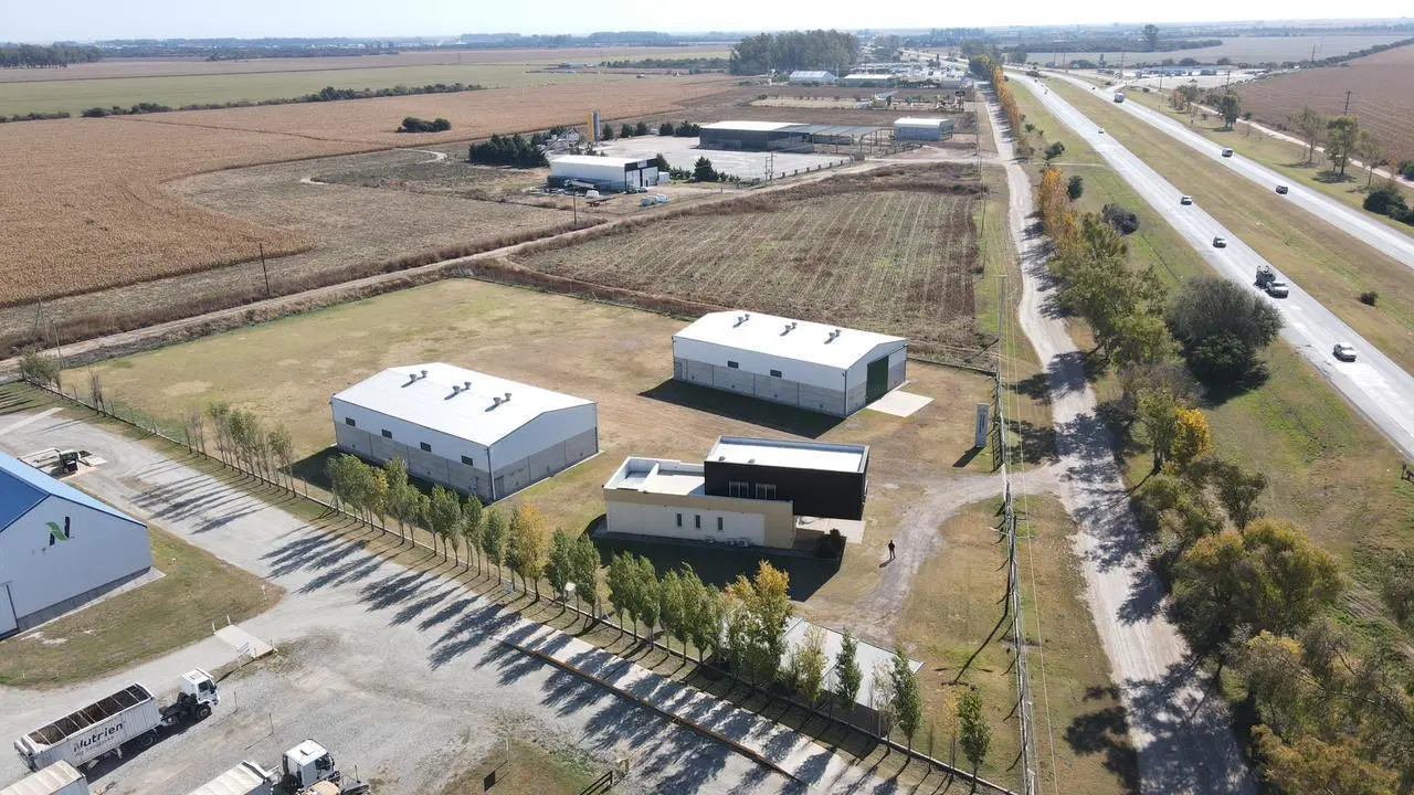 Venta Nave industrial en pilar sobre Autopista Córdoba - Rosario 3
