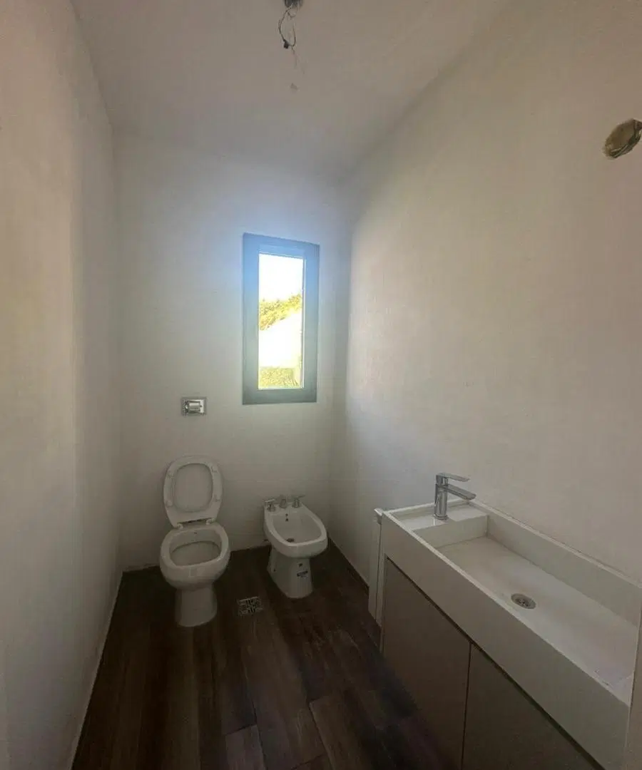 Casa en venta en la deseada 3