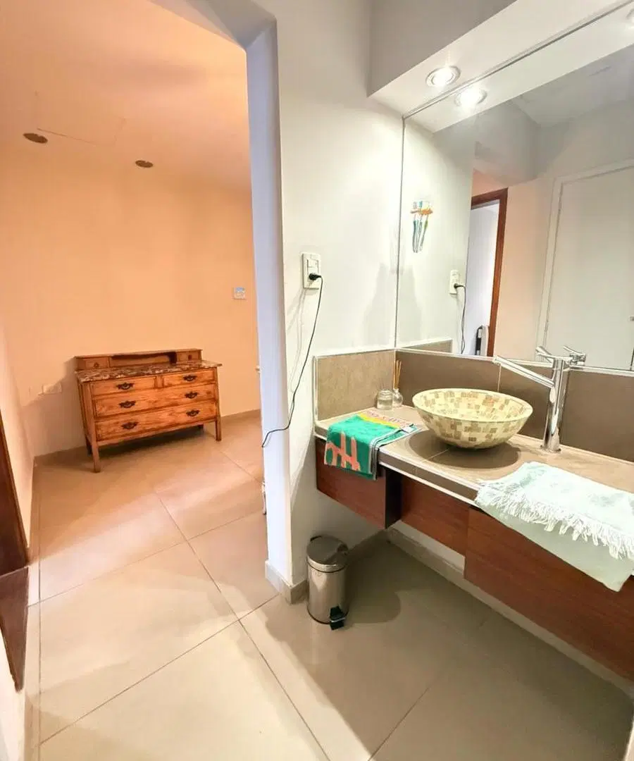 Casa en alquiler 3 dorm barrio Jardin con Quincho y Pileta 5