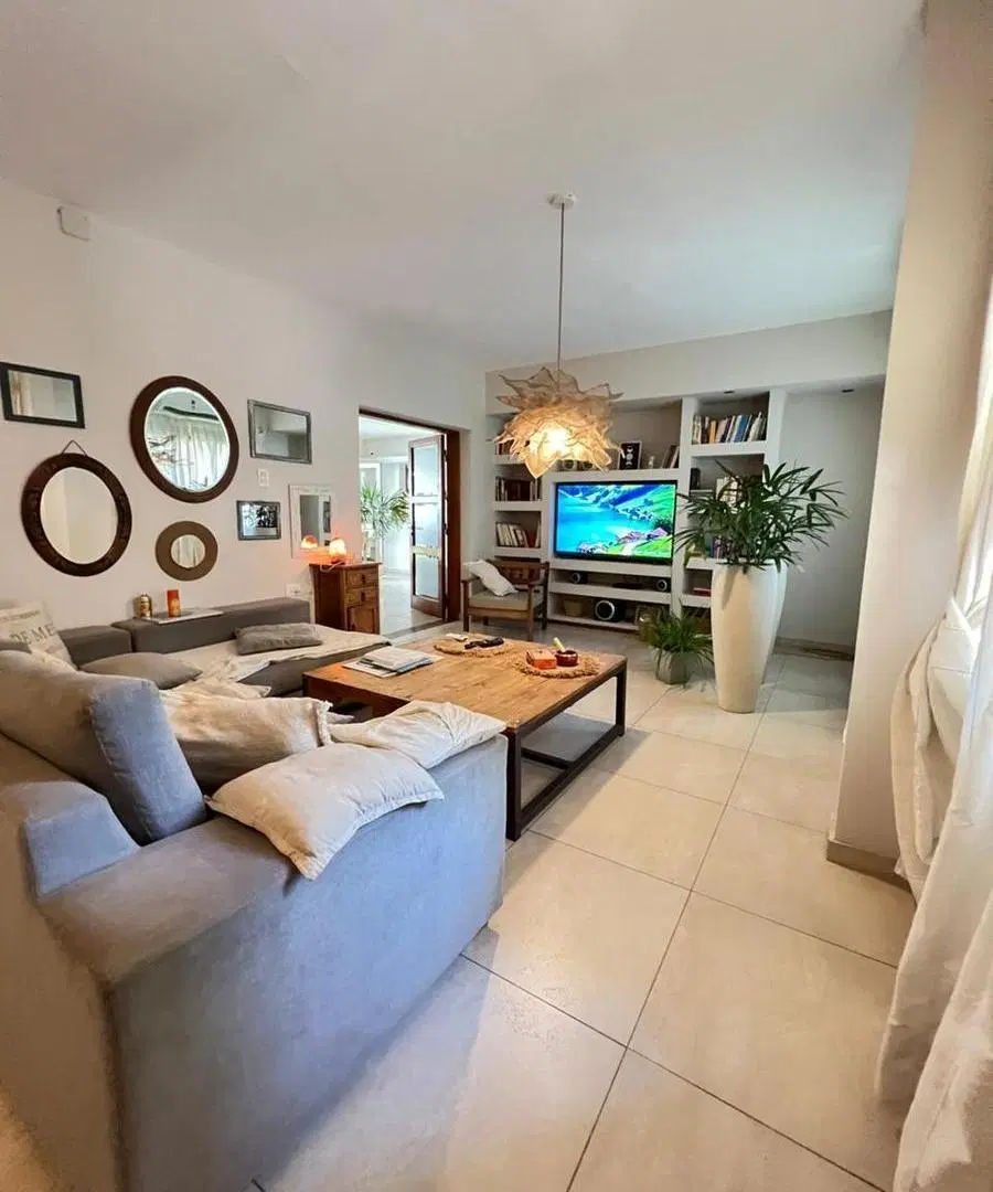 Casa en alquiler 3 dorm barrio Jardin con Quincho y Pileta 5