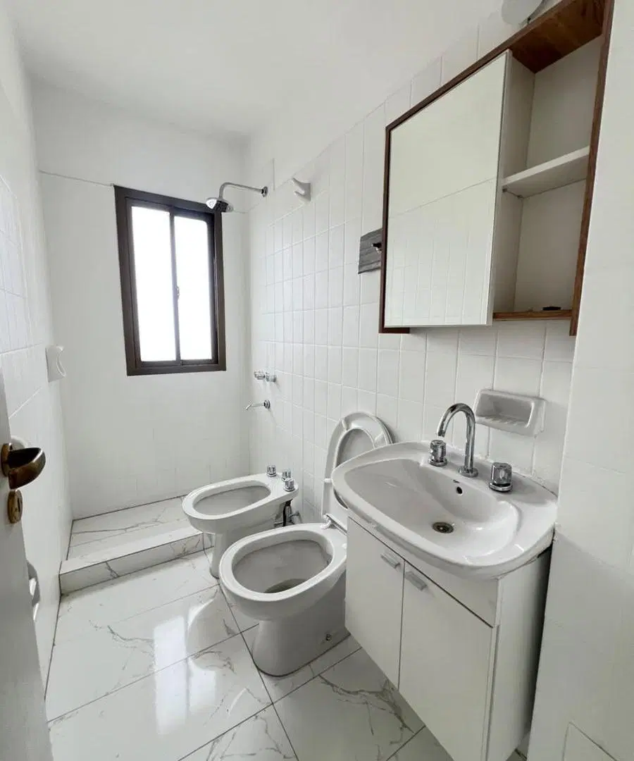 Departamento de un dormitorio, balcon con vista al parque sarmiento, nueva córdoba 3