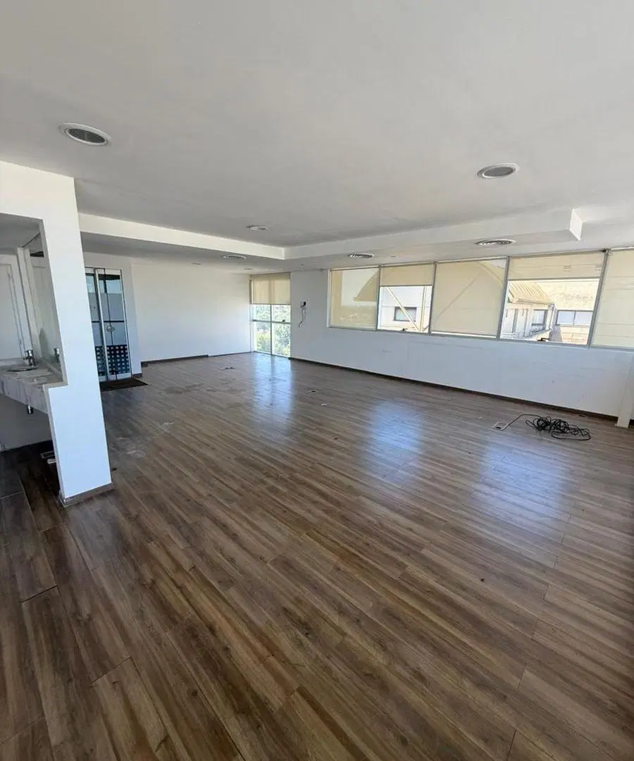 Oficina en Venta y alquiler Barrio Jardin Edisur Office 8