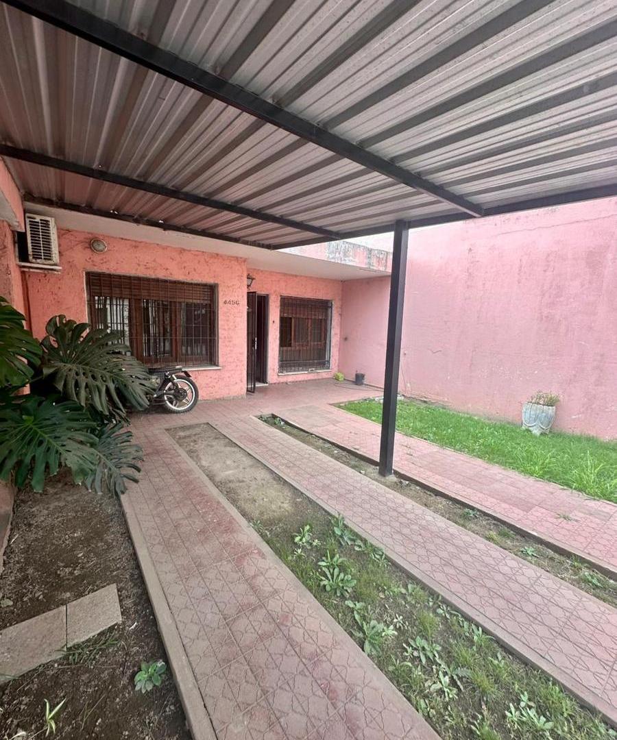 Foto de la propiedad en Venta y Media al 4400, Las Palmas, Córdoba