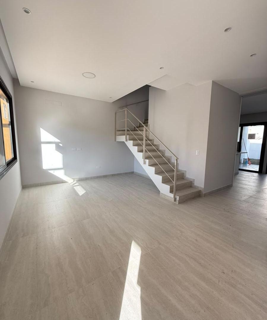 Foto de Duplex en venta greenville 2 Living comedor separado, imagen 3