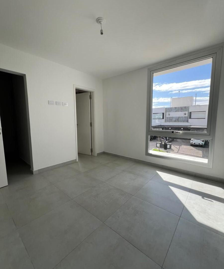 Foto de Duplex en venta 3 dormitorios Miradores de Manantiales 1, imagen 1
