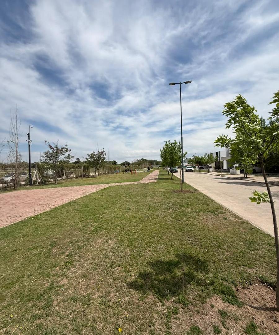 Foto de Terreno en venta Distrito Sur cordoba, imagen 3