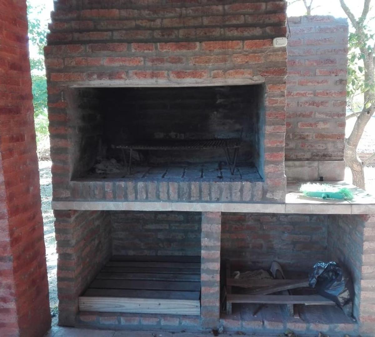 Se Vende Casa de 2 Dorm. y Pileta en Paso de La Patria 1