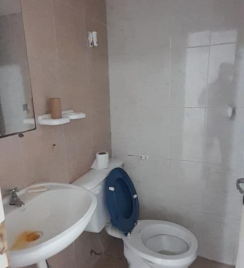 Se alquila departamento en micro centro 4