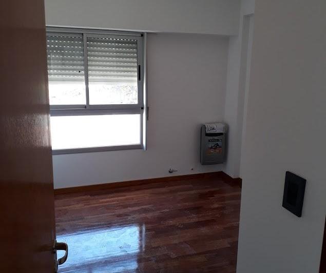 Amplio Departamento de Un Dormitorio 4