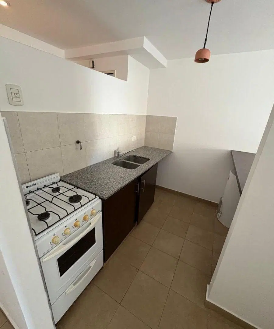 Monoambiente en alquiler en calle 57 18 y 19 8