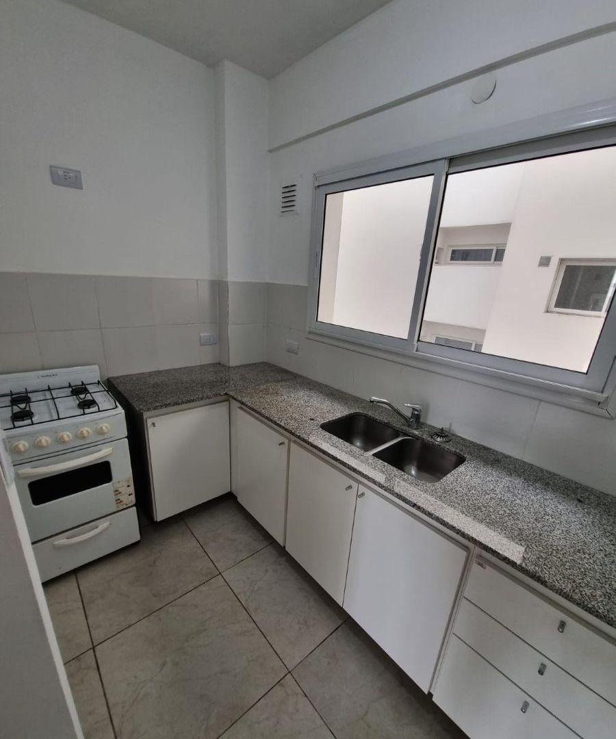 Foto de Monoambiente contrafrente en Alquiler. 40 e/ 5 Y 6, imagen 3