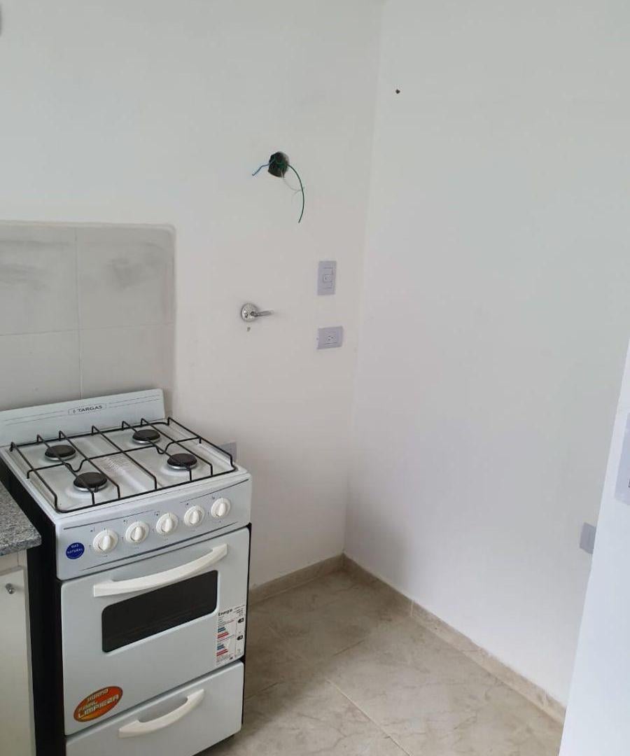 Foto de Monoambiente con balcón en alquiler, imagen 4