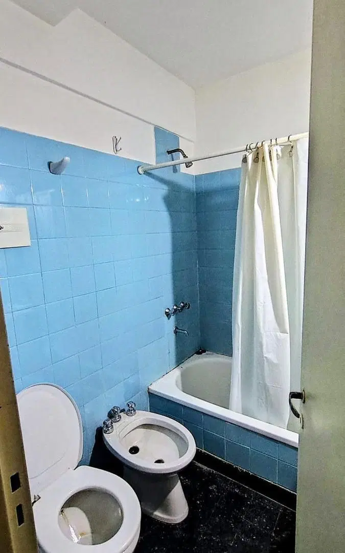 Departamento en Monte Castro 4