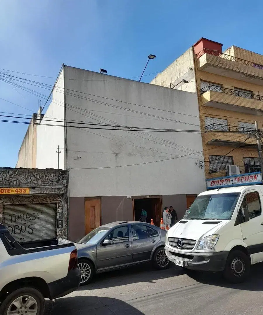 Local en Gregorio De Laferrere 5