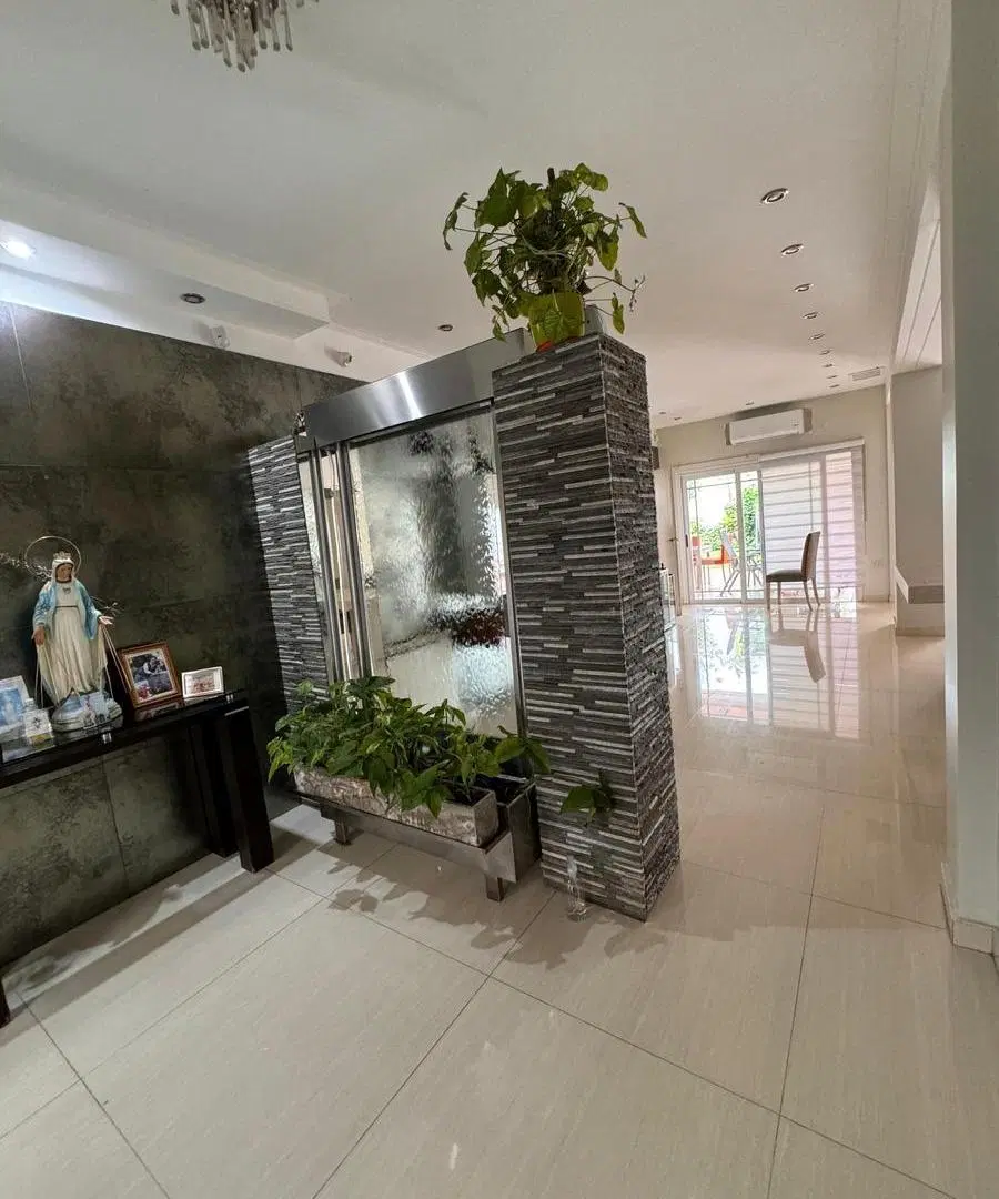 Casa en Santos Lugares 4