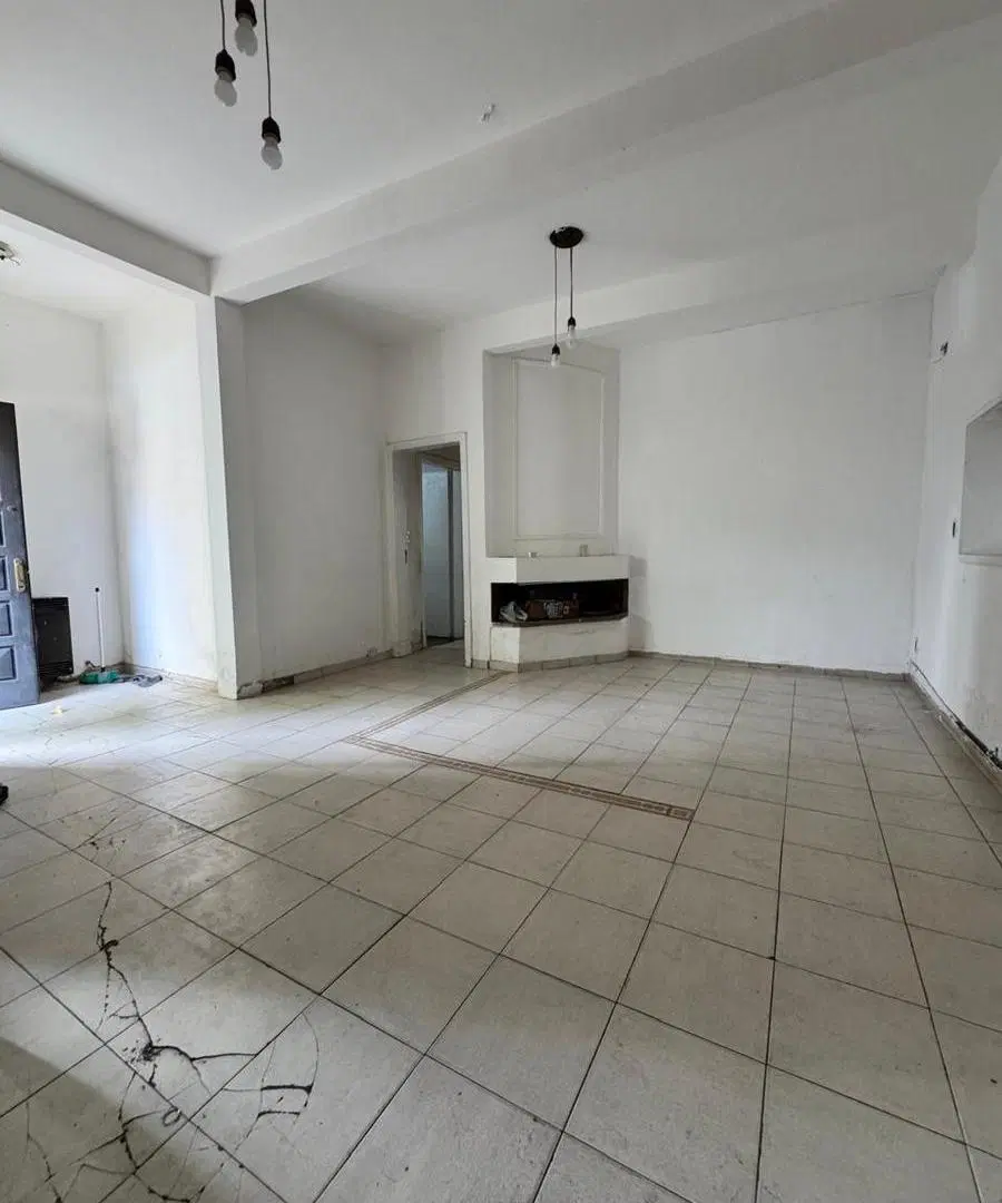 Casa con Patio en Castelar, Aristobulo del Valle al 300 3