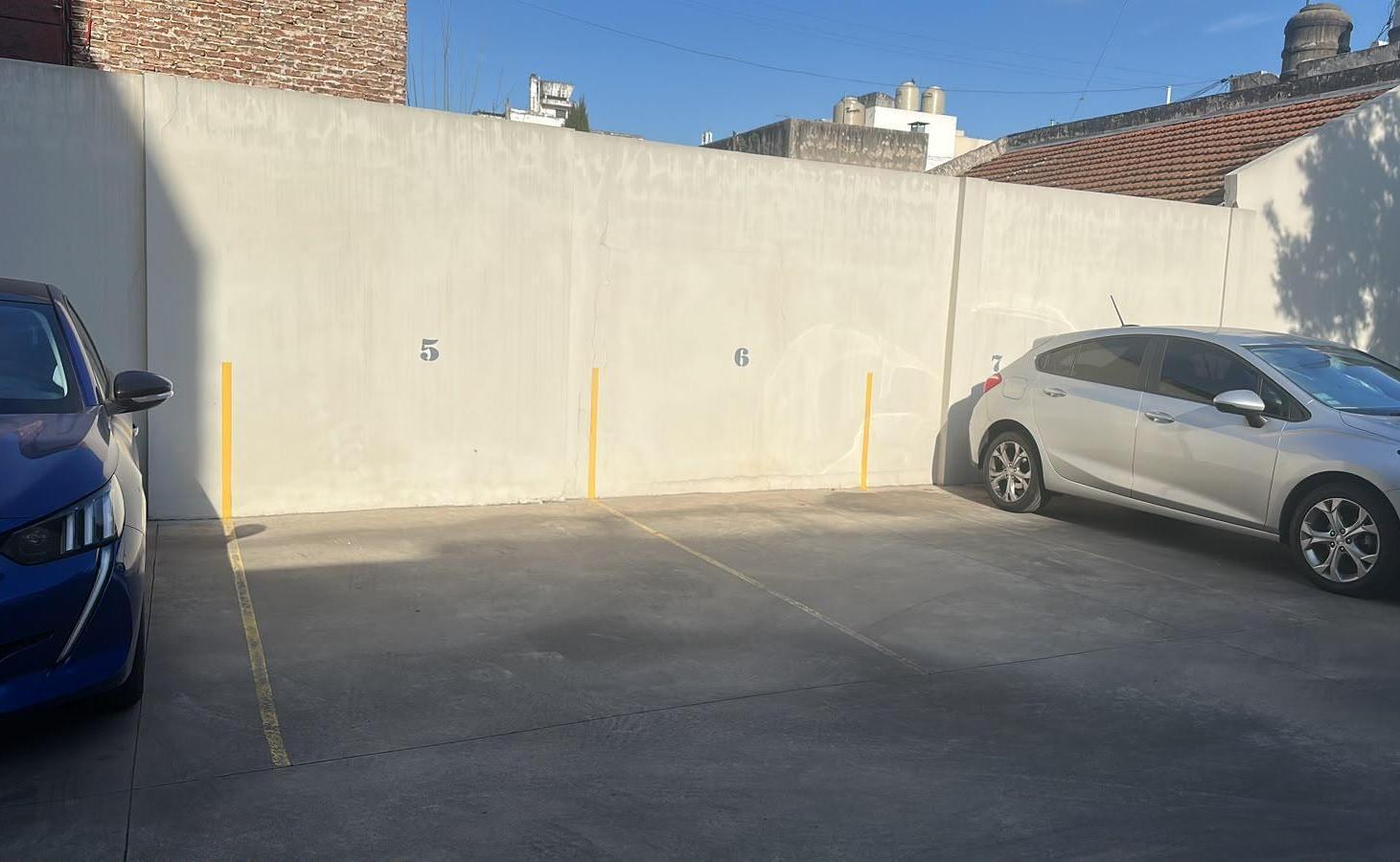 Foto de Cochera en Monte Castro, imagen 1