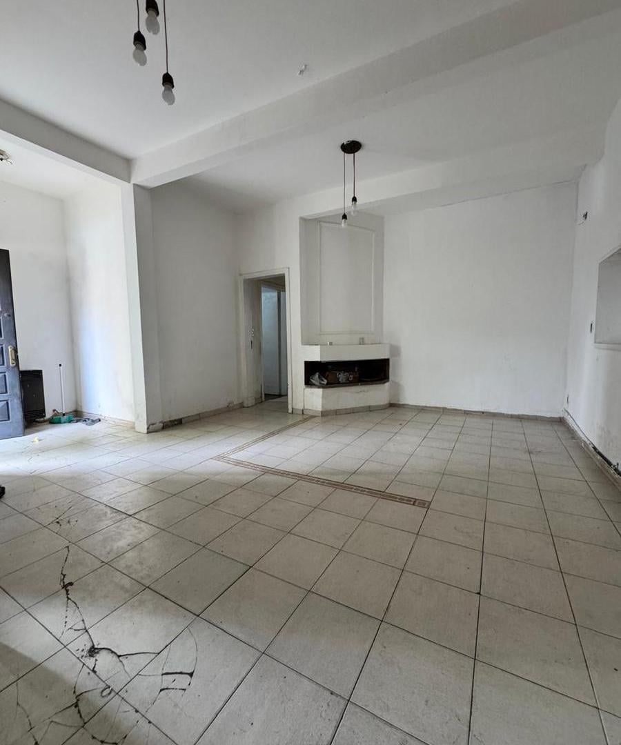 Foto de Casa con Patio en Castelar, Aristobulo del Valle al 300, imagen 2