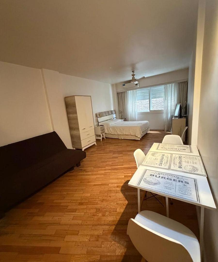 Foto de Departamento Carlos Pellegrini al 900, imagen 1
