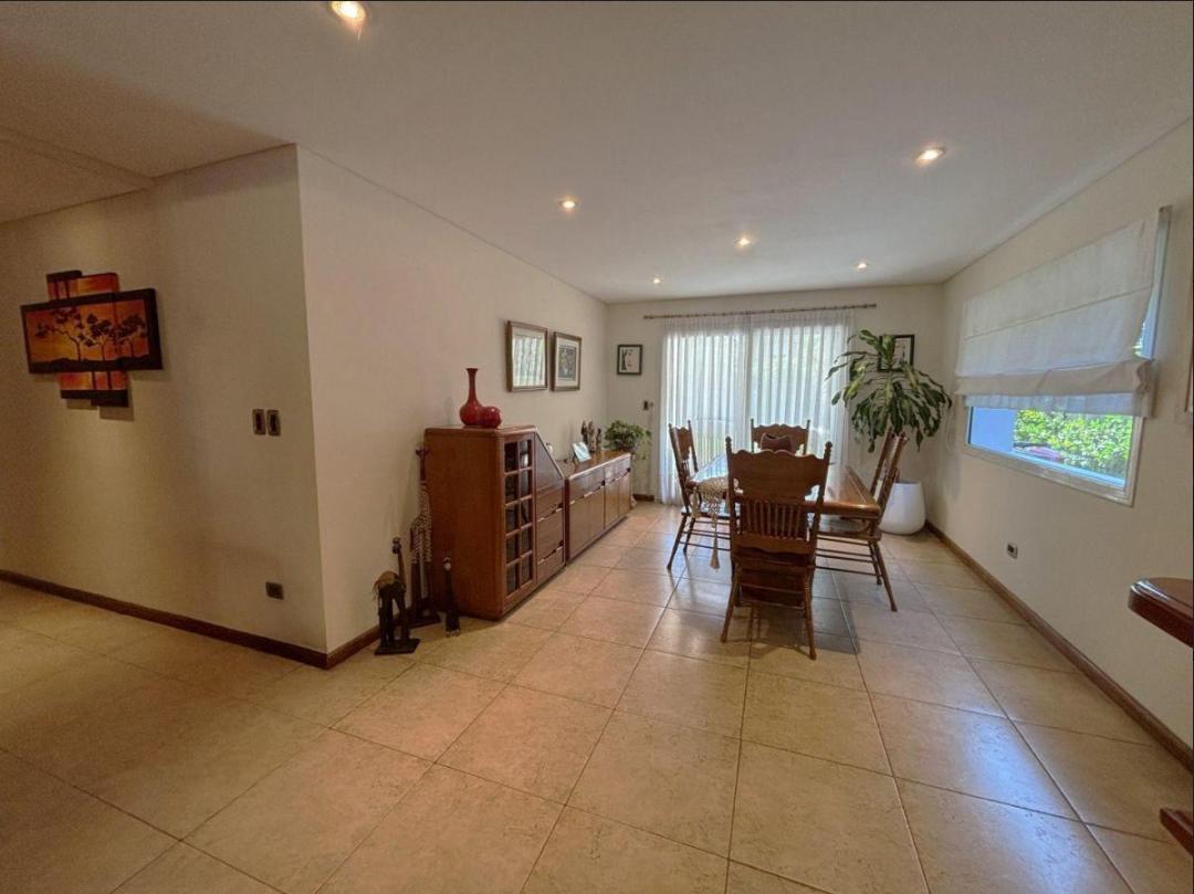Foto de Hermosa Casa en Barrio La Deseada, Ezeiza., imagen 1