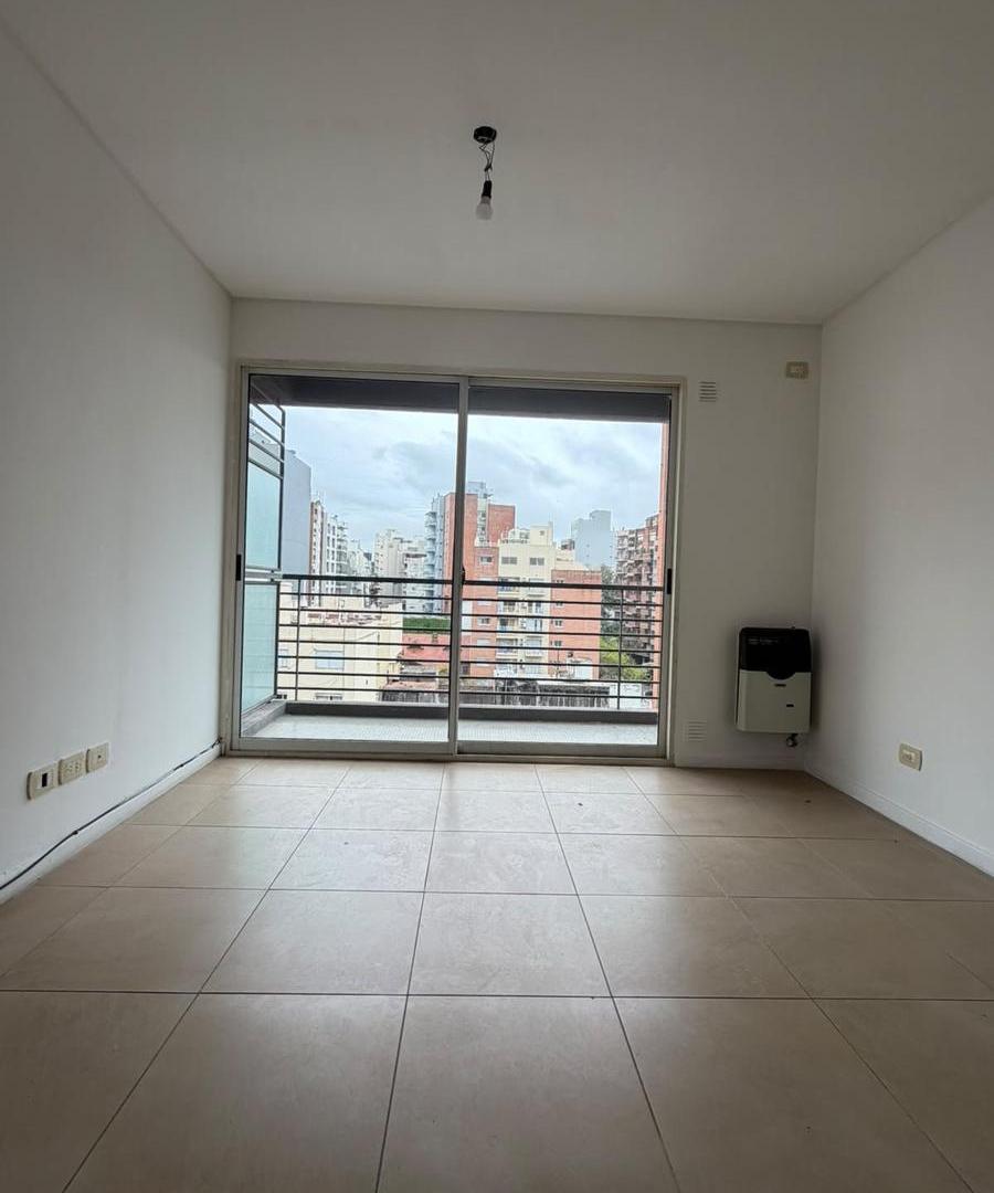 Foto de Departamento Dr. Pedro Ignacio Rivera al 4800, imagen 3