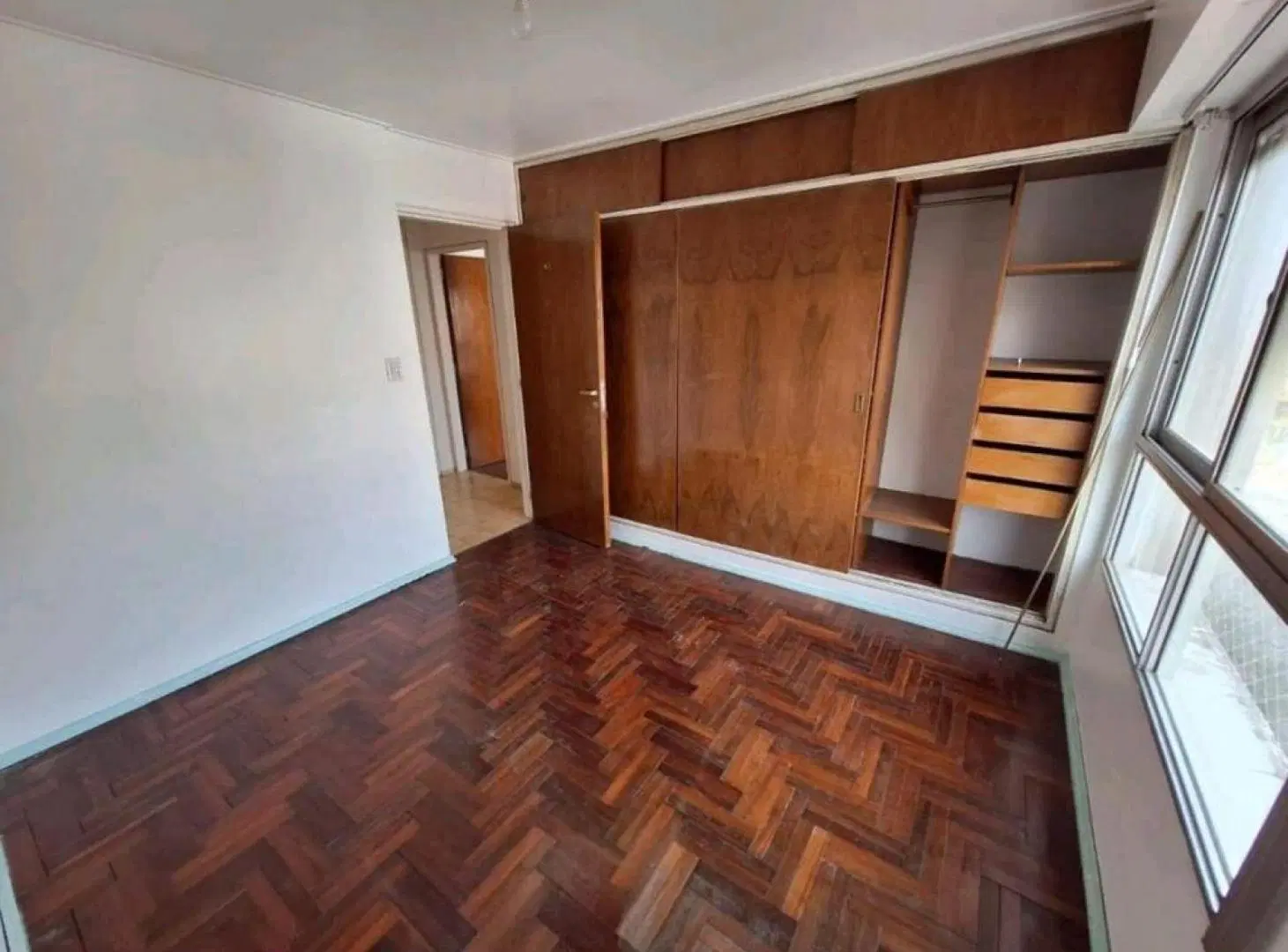 Departamento 3 Dormitorios con Cochera - Nueva Cordoba 8