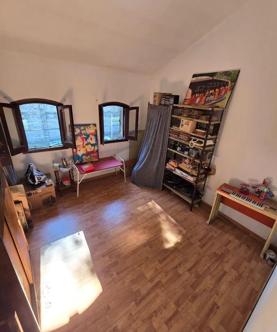 Casa en Alfredo Nux Paraná de 4 dormitorios mas departamento con dos cocheras 3