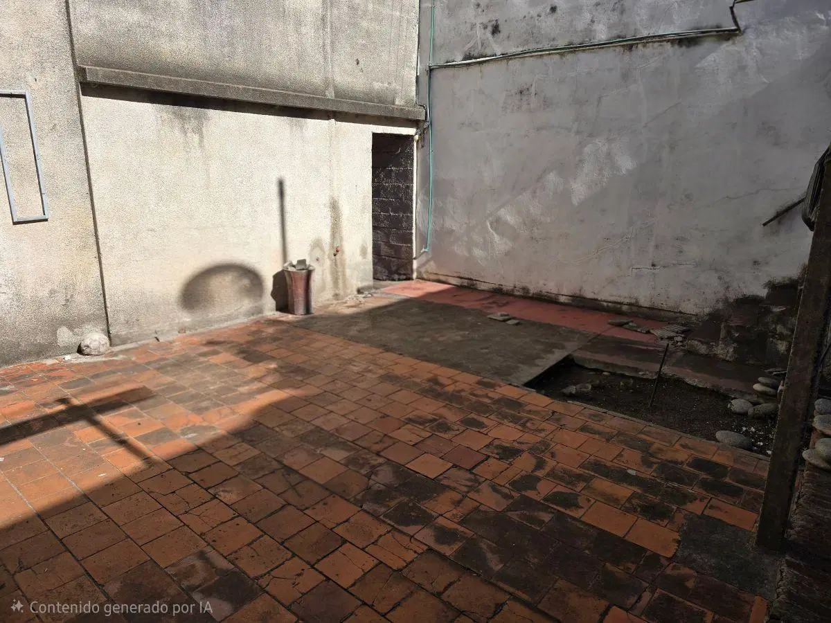 Casa en Alfredo Nux Paraná de 4 dormitorios mas departamento con dos cocheras 8