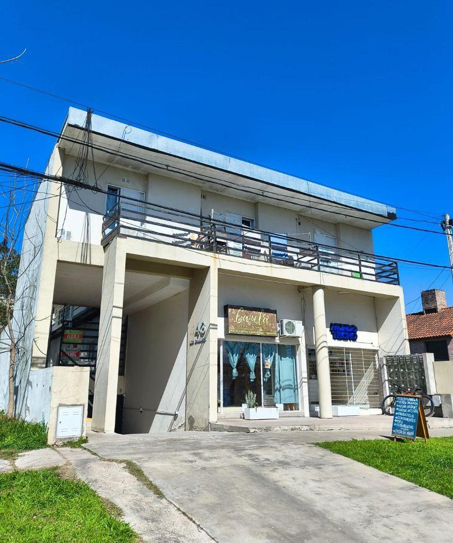 Foto de Departamento en Oro Verde de un dormitorio con cochera, imagen 1