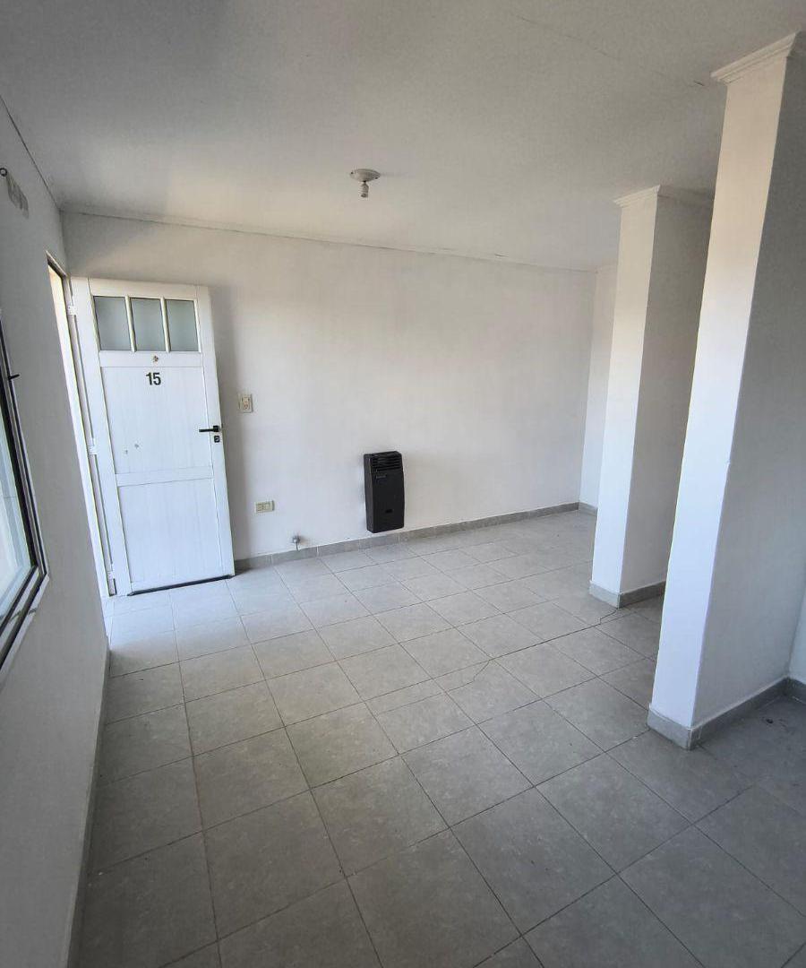 Foto de Departamento en Oro Verde de un dormitorio con cochera, imagen 5